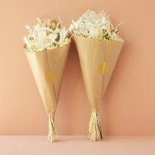 Load image into Gallery viewer, Dried Flowers Field Bouquet - White & Neutral
