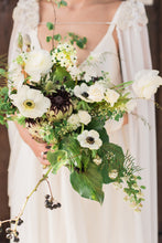 Load image into Gallery viewer, Bridal Bouquet