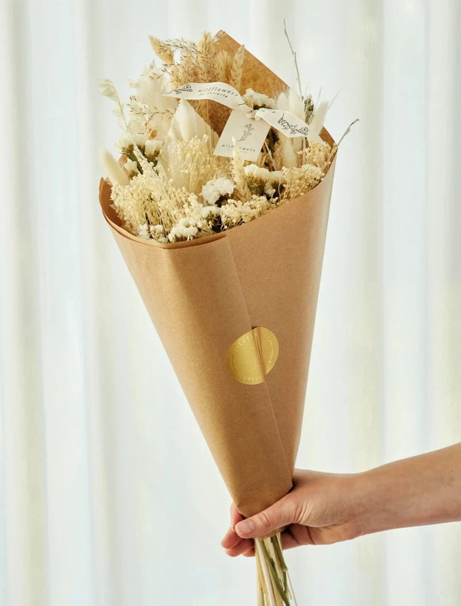 Dried Flowers Field Bouquet - White & Neutral