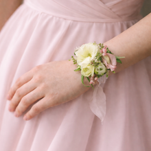 Load image into Gallery viewer, modern bracelet corsage